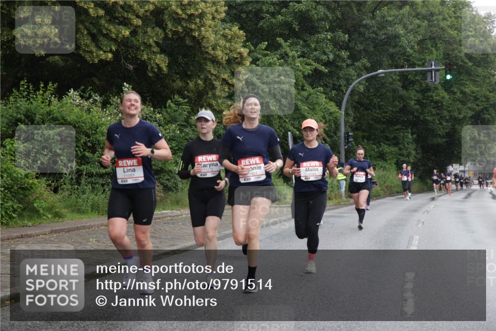 14.06.2026 - REWE Women's Run Jannik Wohlers http://msf.ph/oto/9791514 14.06.2026 09:49:30 Laufen 11051, 11272, 7, 57, 0424, 7 meine-sportfotos.de
