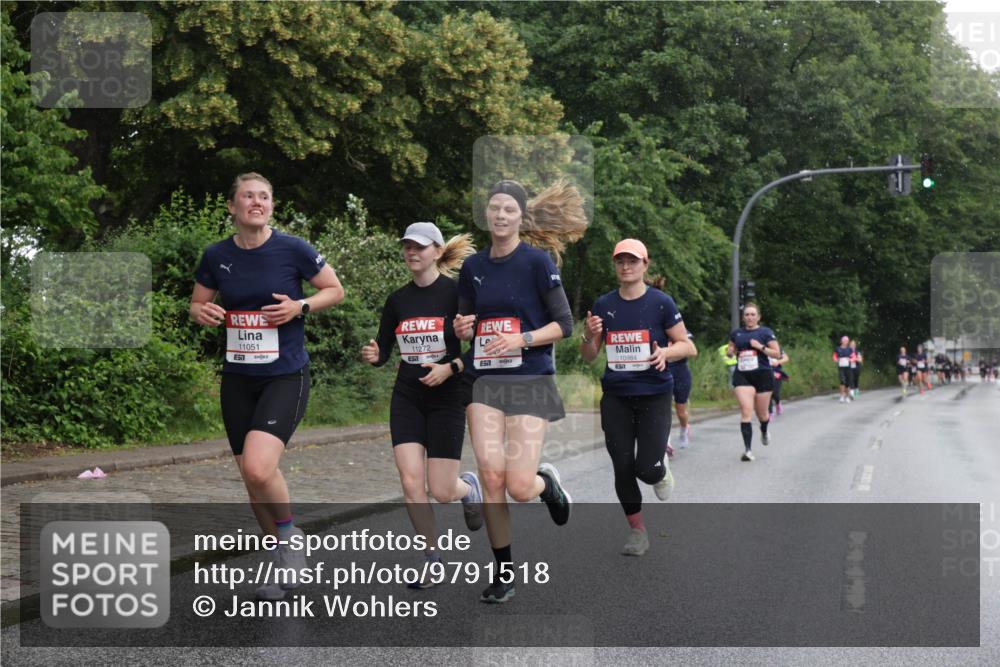 14.06.2026 - REWE Women's Run Jannik Wohlers http://msf.ph/oto/9791518 14.06.2026 09:49:30 Laufen 11051, 51, 11272, 10984 meine-sportfotos.de