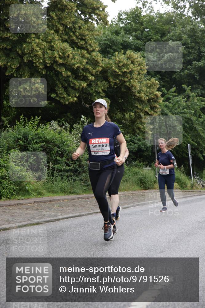 14.06.2026 - REWE Women's Run Jannik Wohlers http://msf.ph/oto/9791526 14.06.2026 10:05:45 Laufen 10445, 57 meine-sportfotos.de