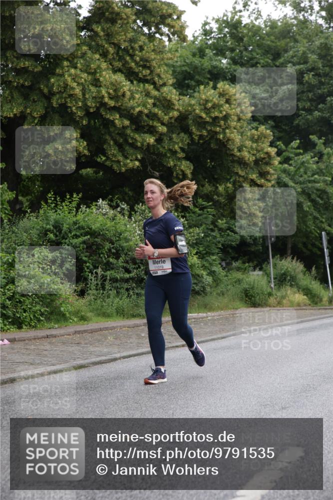 14.06.2026 - REWE Women's Run Jannik Wohlers http://msf.ph/oto/9791535 14.06.2026 10:05:47 Laufen 11019 meine-sportfotos.de