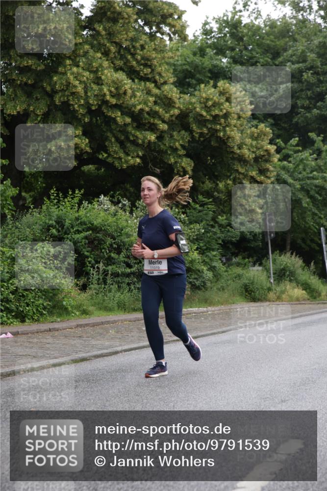 14.06.2026 - REWE Women's Run Jannik Wohlers http://msf.ph/oto/9791539 14.06.2026 10:05:47 Laufen 11019 meine-sportfotos.de