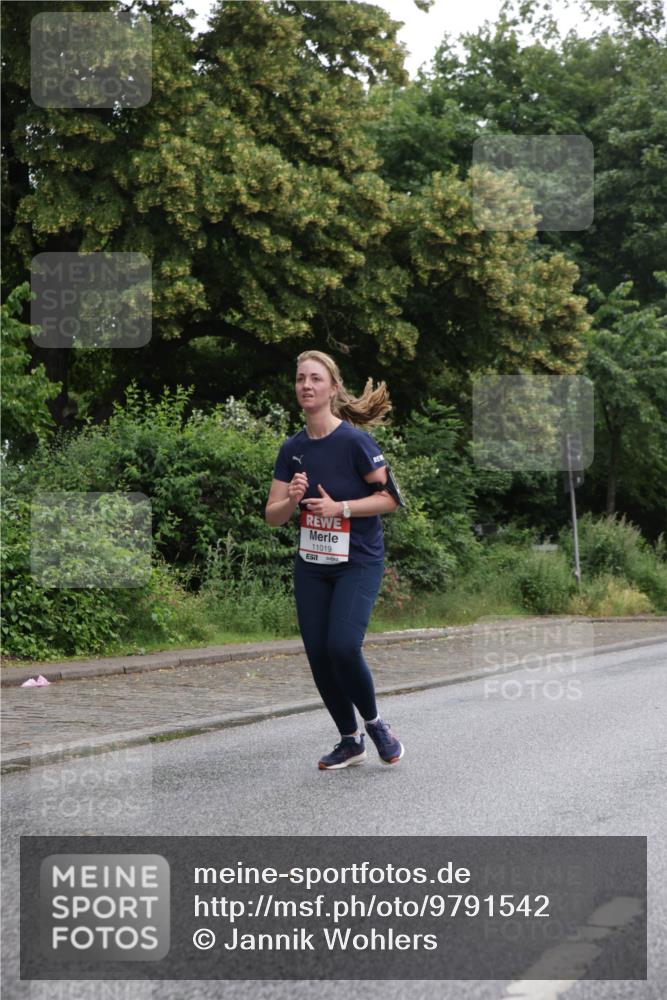 14.06.2026 - REWE Women's Run Jannik Wohlers http://msf.ph/oto/9791542 14.06.2026 10:05:47 Laufen 11019 meine-sportfotos.de