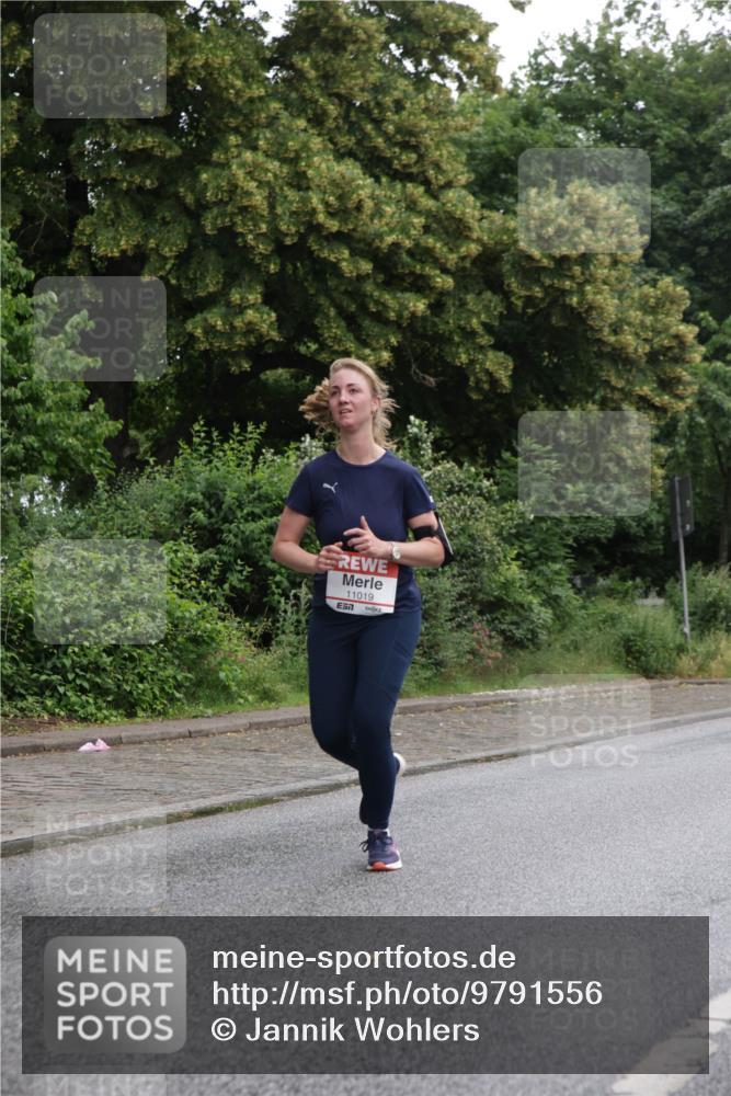 14.06.2026 - REWE Women's Run Jannik Wohlers http://msf.ph/oto/9791556 14.06.2026 10:05:47 Laufen 11019 meine-sportfotos.de