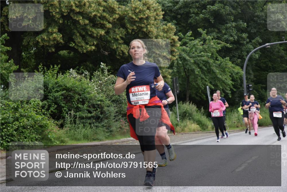 14.06.2026 - REWE Women's Run Jannik Wohlers http://msf.ph/oto/9791565 14.06.2026 10:05:54 Laufen 10325, 657 meine-sportfotos.de