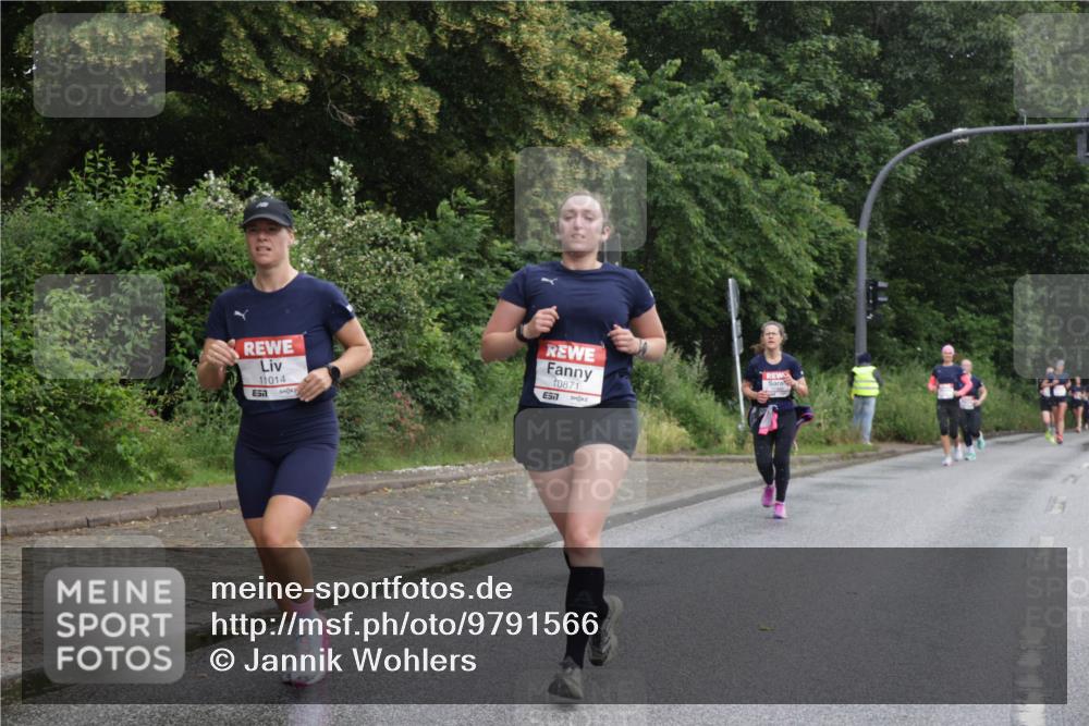 14.06.2026 - REWE Women's Run Jannik Wohlers http://msf.ph/oto/9791566 14.06.2026 09:49:33 Laufen 11014, 10871, 57 meine-sportfotos.de