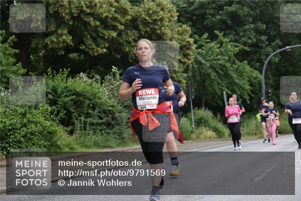 14.06.2026 - REWE Women's Run Jannik Wohlers http://msf.ph/oto/9791569 14.06.2026 10:05:54 Laufen 10325, 657 meine-sportfotos.de