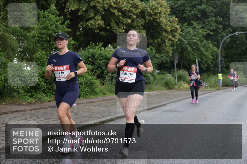 14.06.2026 - REWE Women's Run Jannik Wohlers http://msf.ph/oto/9791573 14.06.2026 09:49:34 Laufen 11014, 10871, 57 meine-sportfotos.de