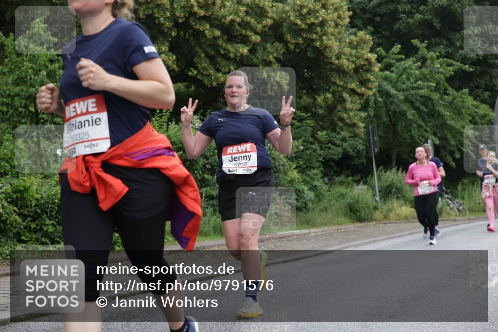 14.06.2026 - REWE Women's Run Jannik Wohlers http://msf.ph/oto/9791576 14.06.2026 10:05:55 Laufen 10325, 10795, 7 meine-sportfotos.de