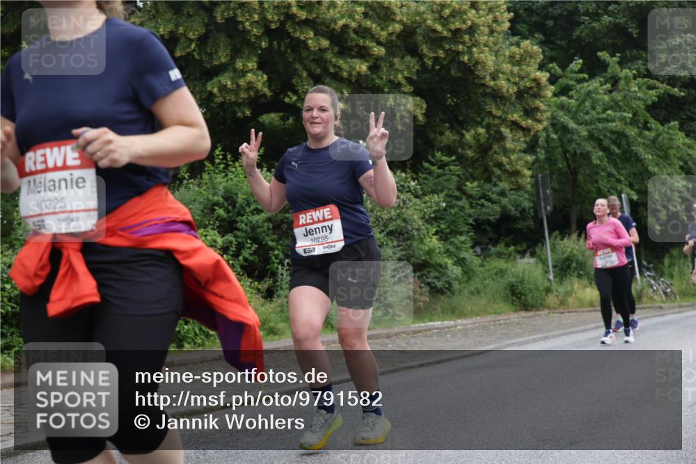 14.06.2026 - REWE Women's Run Jannik Wohlers http://msf.ph/oto/9791582 14.06.2026 10:05:55 Laufen 10325, 577, 10795 meine-sportfotos.de