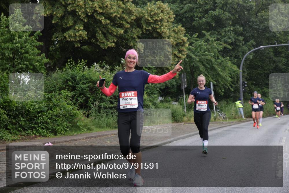 14.06.2026 - REWE Women's Run Jannik Wohlers http://msf.ph/oto/9791591 14.06.2026 09:49:40 Laufen 10952 meine-sportfotos.de