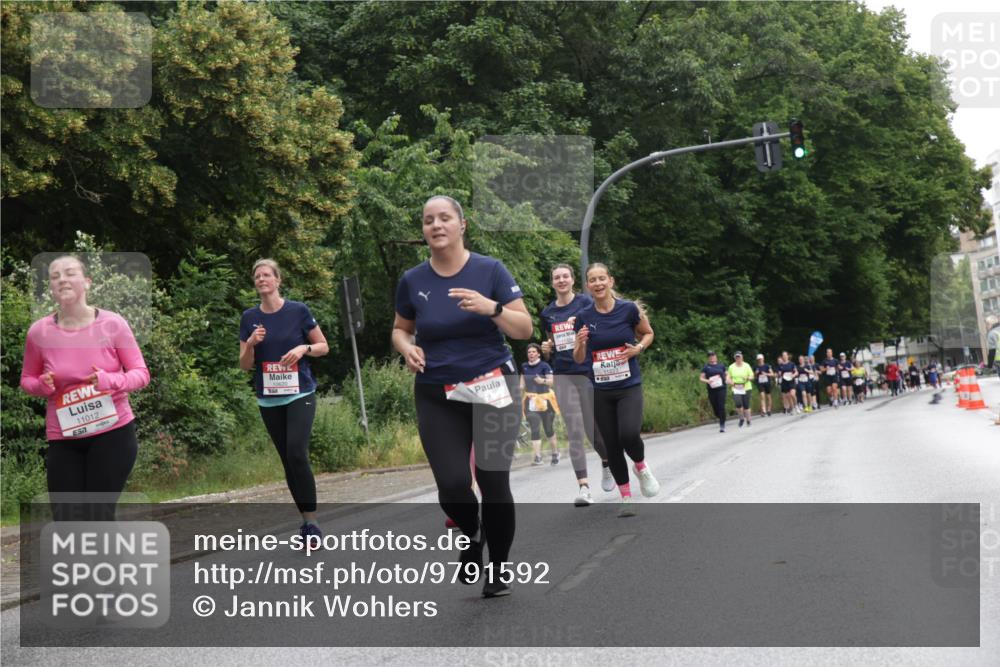 14.06.2026 - REWE Women's Run Jannik Wohlers http://msf.ph/oto/9791592 14.06.2026 10:05:58 Laufen 11012, 10620 meine-sportfotos.de
