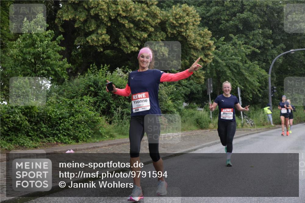 14.06.2026 - REWE Women's Run Jannik Wohlers http://msf.ph/oto/9791594 14.06.2026 09:49:40 Laufen 10952, 57 meine-sportfotos.de