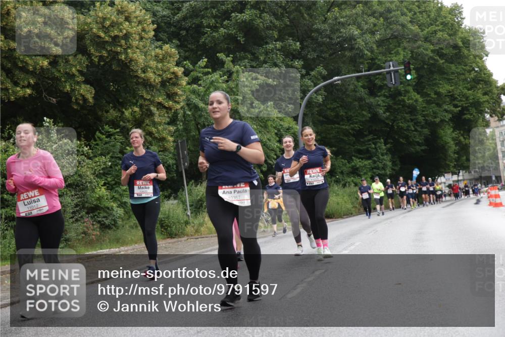14.06.2026 - REWE Women's Run Jannik Wohlers http://msf.ph/oto/9791597 14.06.2026 10:05:58 Laufen 11012, 11223, 10357 meine-sportfotos.de