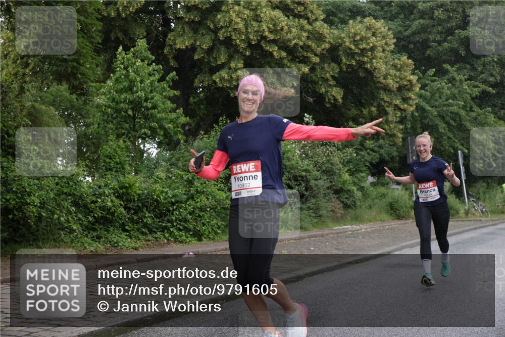14.06.2026 - REWE Women's Run Jannik Wohlers http://msf.ph/oto/9791605 14.06.2026 09:49:41 Laufen 10952, 7 meine-sportfotos.de