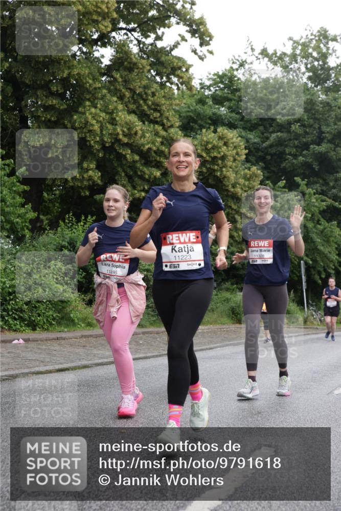 14.06.2026 - REWE Women's Run Jannik Wohlers http://msf.ph/oto/9791618 14.06.2026 10:06:01 Laufen 11495, 11223, 7, 11328, 7 meine-sportfotos.de