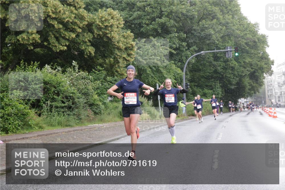 14.06.2026 - REWE Women's Run Jannik Wohlers http://msf.ph/oto/9791619 14.06.2026 09:49:44 Laufen 10632 meine-sportfotos.de