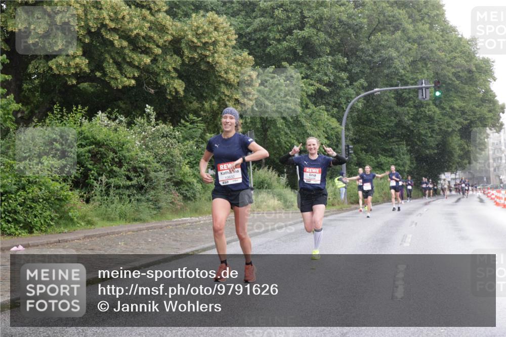 14.06.2026 - REWE Women's Run Jannik Wohlers http://msf.ph/oto/9791626 14.06.2026 09:49:45 Laufen 10632 meine-sportfotos.de