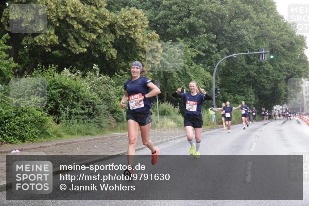 14.06.2026 - REWE Women's Run Jannik Wohlers http://msf.ph/oto/9791630 14.06.2026 09:49:45 Laufen 10 meine-sportfotos.de
