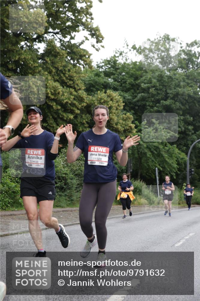 14.06.2026 - REWE Women's Run Jannik Wohlers http://msf.ph/oto/9791632 14.06.2026 10:06:01 Laufen 10468, 57, 11328, 7 meine-sportfotos.de