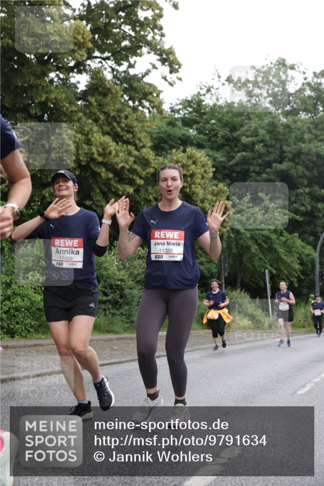 14.06.2026 - REWE Women's Run Jannik Wohlers http://msf.ph/oto/9791634 14.06.2026 10:06:01 Laufen 10468, 11328, 57 meine-sportfotos.de