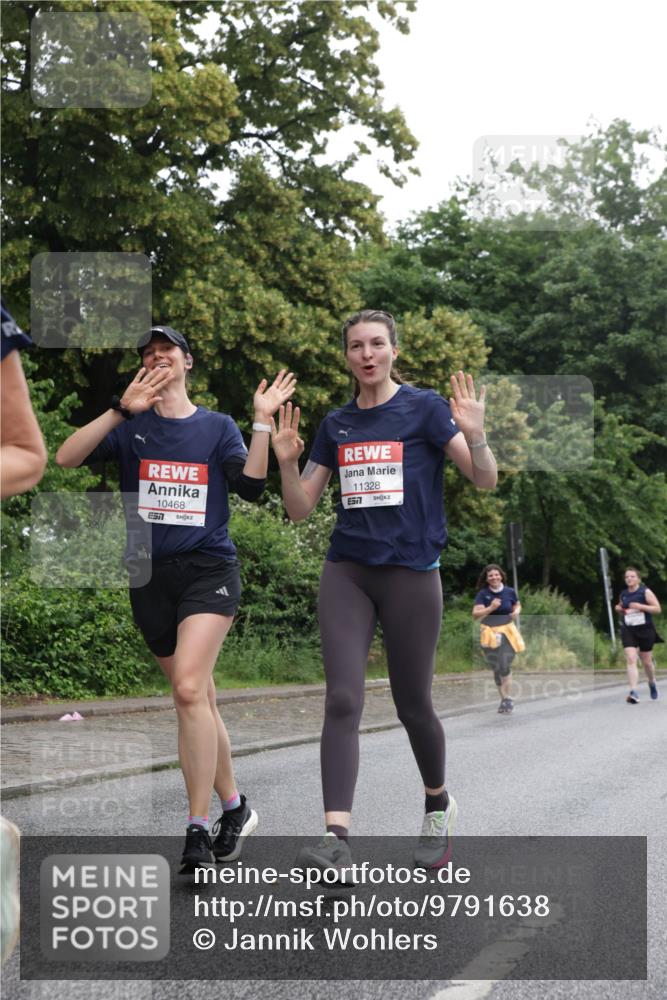 14.06.2026 - REWE Women's Run Jannik Wohlers http://msf.ph/oto/9791638 14.06.2026 10:06:02 Laufen 10468, 7, 11328, 577 meine-sportfotos.de