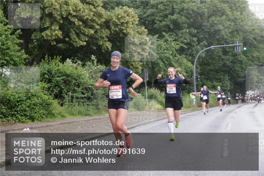 14.06.2026 - REWE Women's Run Jannik Wohlers http://msf.ph/oto/9791639 14.06.2026 09:49:45 Laufen 10632, 57 meine-sportfotos.de