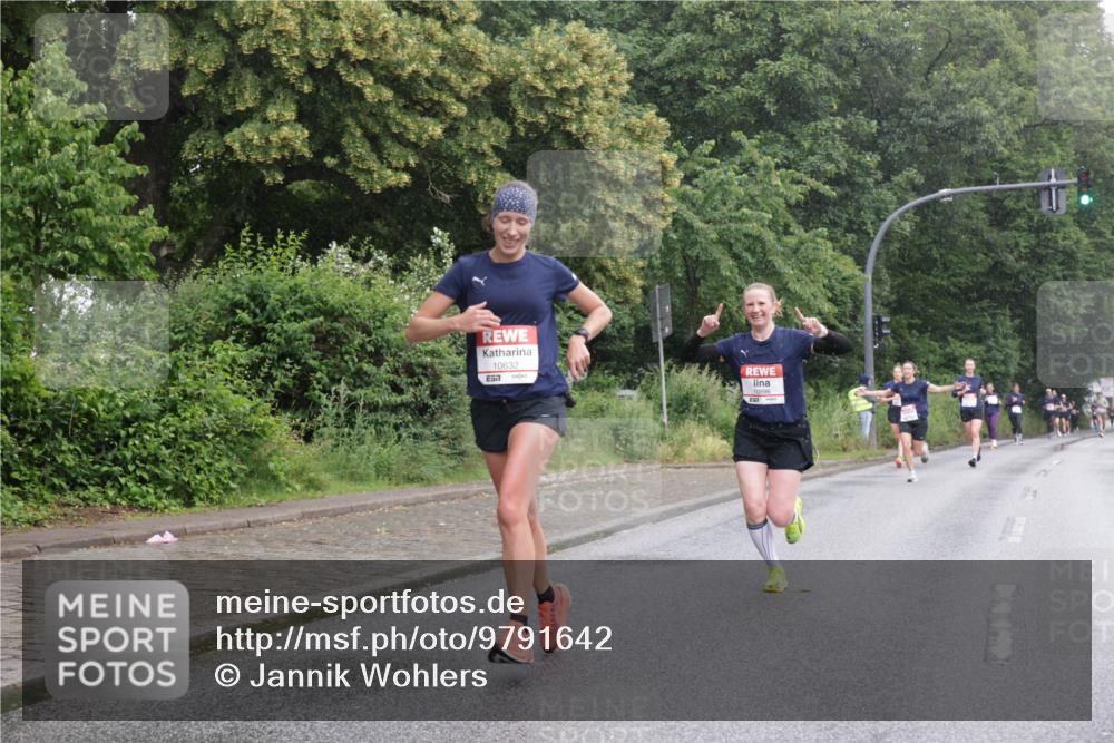 14.06.2026 - REWE Women's Run Jannik Wohlers http://msf.ph/oto/9791642 14.06.2026 09:49:45 Laufen 10632, 7 meine-sportfotos.de