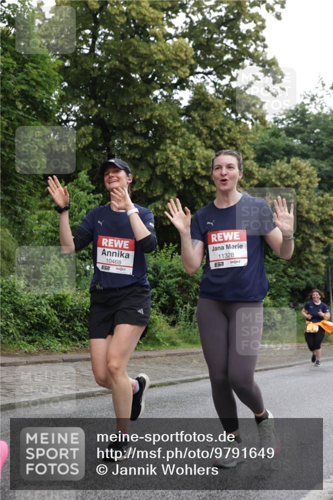 14.06.2026 - REWE Women's Run Jannik Wohlers http://msf.ph/oto/9791649 14.06.2026 10:06:02 Laufen 10468, 11328 meine-sportfotos.de