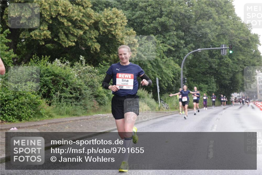 14.06.2026 - REWE Women's Run Jannik Wohlers http://msf.ph/oto/9791655 14.06.2026 09:49:46 Laufen 10896 meine-sportfotos.de
