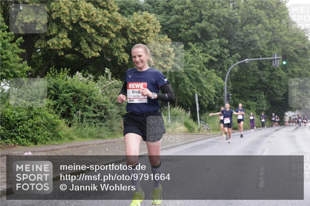 14.06.2026 - REWE Women's Run Jannik Wohlers http://msf.ph/oto/9791664 14.06.2026 09:49:46 Laufen 10896, 57 meine-sportfotos.de
