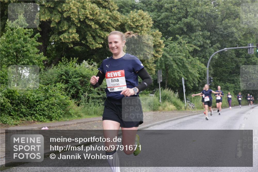14.06.2026 - REWE Women's Run Jannik Wohlers http://msf.ph/oto/9791671 14.06.2026 09:49:46 Laufen 10896 meine-sportfotos.de