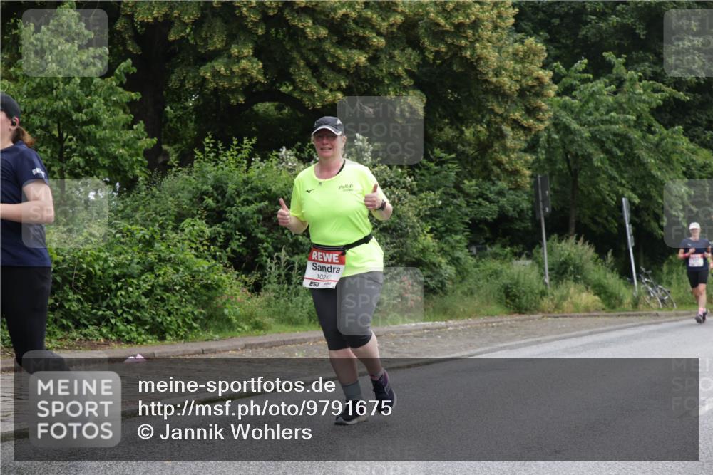 14.06.2026 - REWE Women's Run Jannik Wohlers http://msf.ph/oto/9791675 14.06.2026 10:06:10 Laufen 10247 meine-sportfotos.de