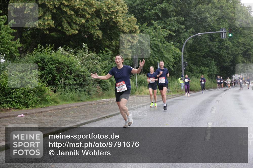 14.06.2026 - REWE Women's Run Jannik Wohlers http://msf.ph/oto/9791676 14.06.2026 09:49:49 Laufen 10847 meine-sportfotos.de