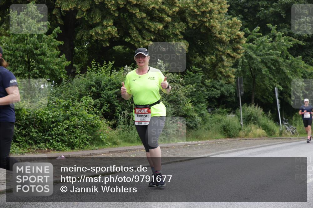 14.06.2026 - REWE Women's Run Jannik Wohlers http://msf.ph/oto/9791677 14.06.2026 10:06:10 Laufen 10247 meine-sportfotos.de