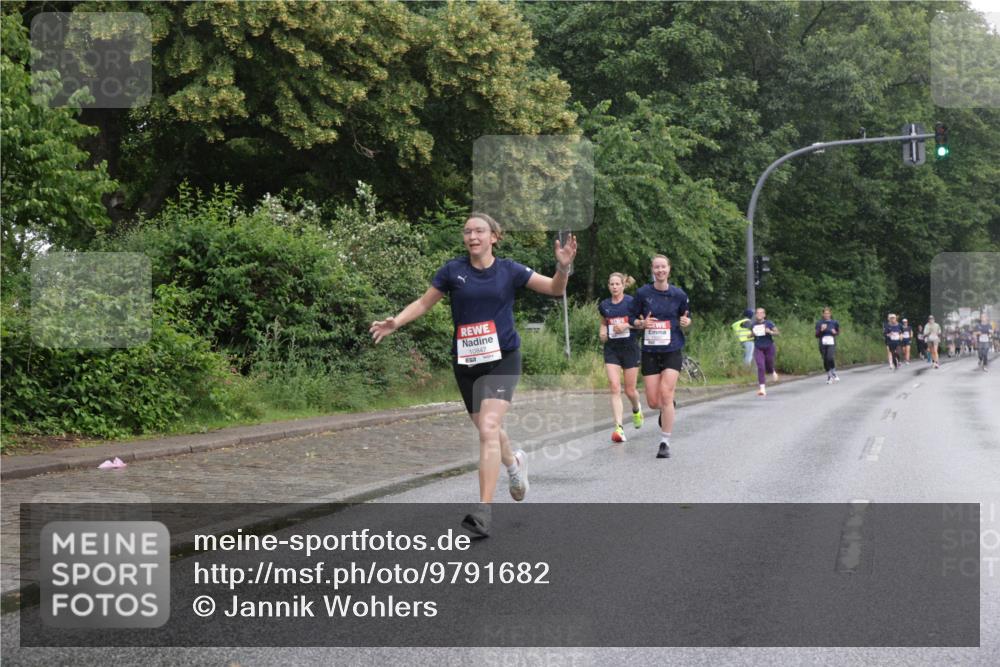 14.06.2026 - REWE Women's Run Jannik Wohlers http://msf.ph/oto/9791682 14.06.2026 09:49:50 Laufen 10847 meine-sportfotos.de