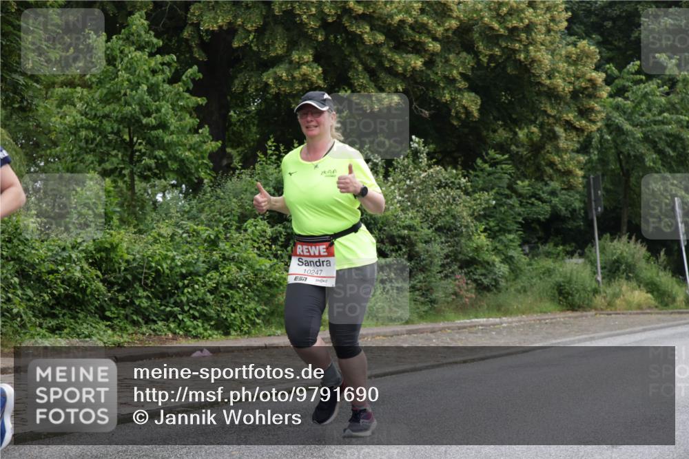 14.06.2026 - REWE Women's Run Jannik Wohlers http://msf.ph/oto/9791690 14.06.2026 10:06:10 Laufen 10247 meine-sportfotos.de