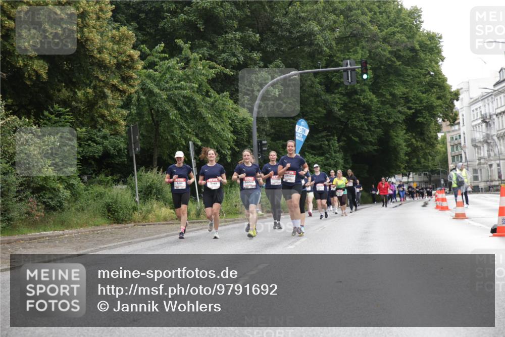 14.06.2026 - REWE Women's Run Jannik Wohlers http://msf.ph/oto/9791692 14.06.2026 10:06:12 Laufen 7, 00 meine-sportfotos.de
