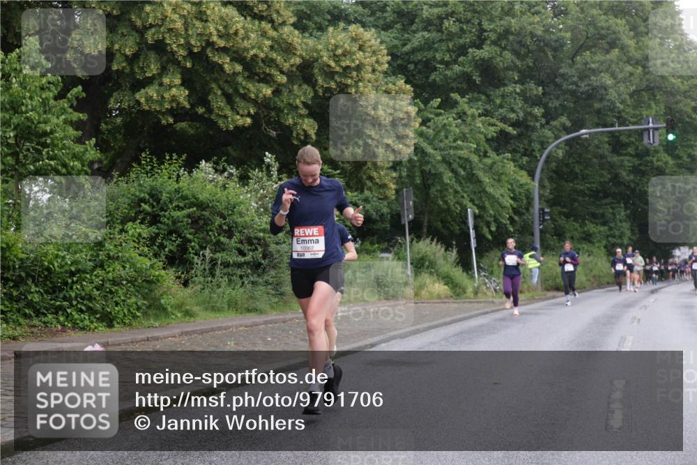 14.06.2026 - REWE Women's Run Jannik Wohlers http://msf.ph/oto/9791706 14.06.2026 09:49:51 Laufen 10062, 7 meine-sportfotos.de