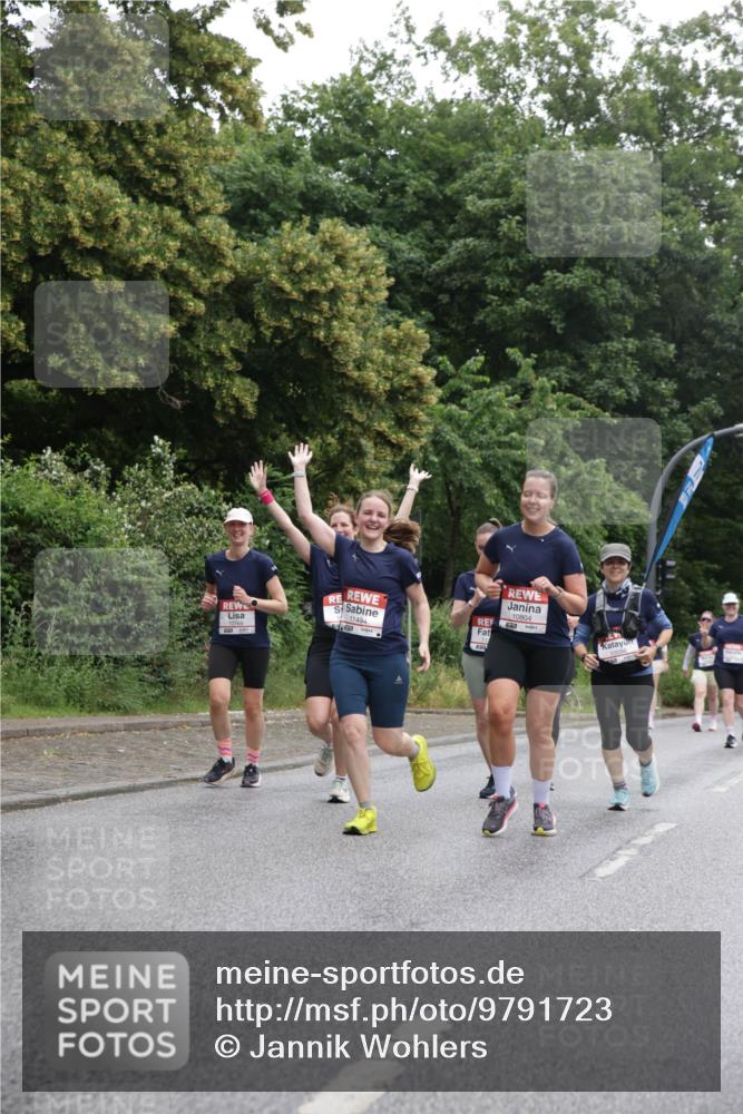14.06.2026 - REWE Women's Run Jannik Wohlers http://msf.ph/oto/9791723 14.06.2026 10:06:15 Laufen 10769, 11494, 10804 meine-sportfotos.de