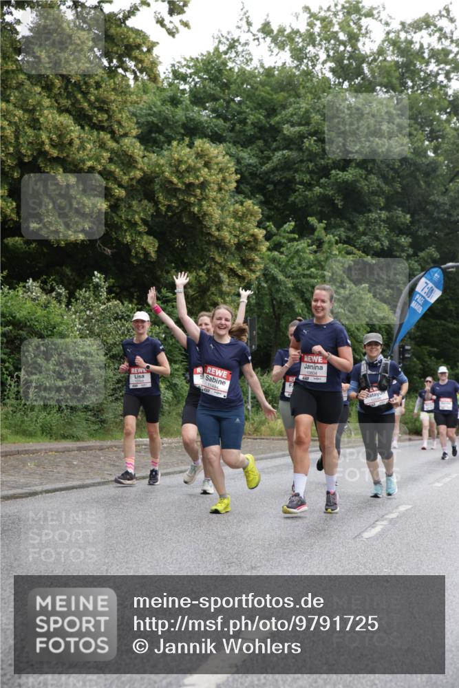 14.06.2026 - REWE Women's Run Jannik Wohlers http://msf.ph/oto/9791725 14.06.2026 10:06:15 Laufen 10769, 10804, 7, 00 meine-sportfotos.de