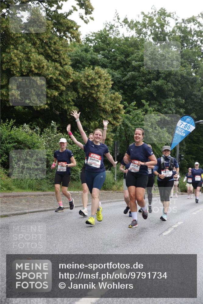 14.06.2026 - REWE Women's Run Jannik Wohlers http://msf.ph/oto/9791734 14.06.2026 10:06:16 Laufen 7, 00, 11494, 10804 meine-sportfotos.de