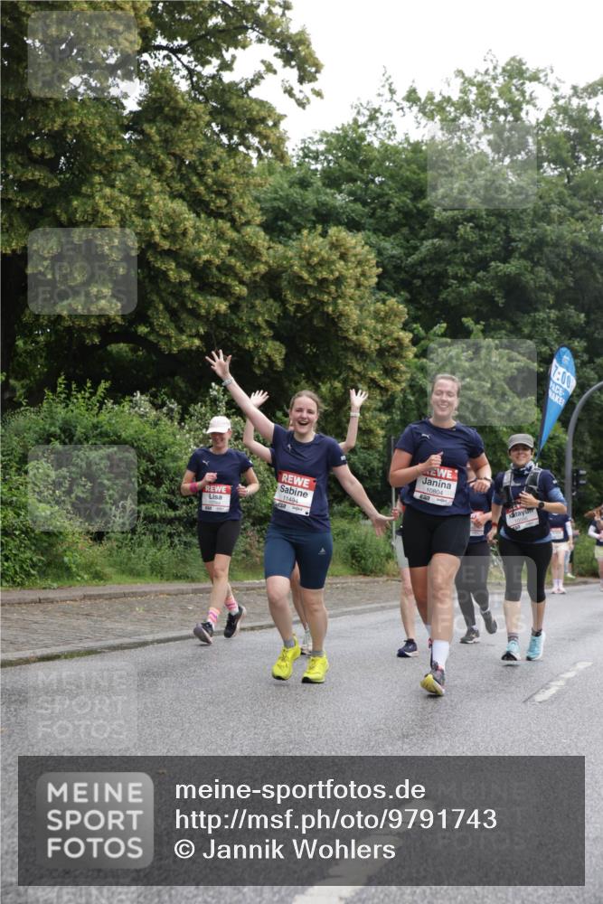 14.06.2026 - REWE Women's Run Jannik Wohlers http://msf.ph/oto/9791743 14.06.2026 10:06:16 Laufen 7, 00, 11494, 10804 meine-sportfotos.de