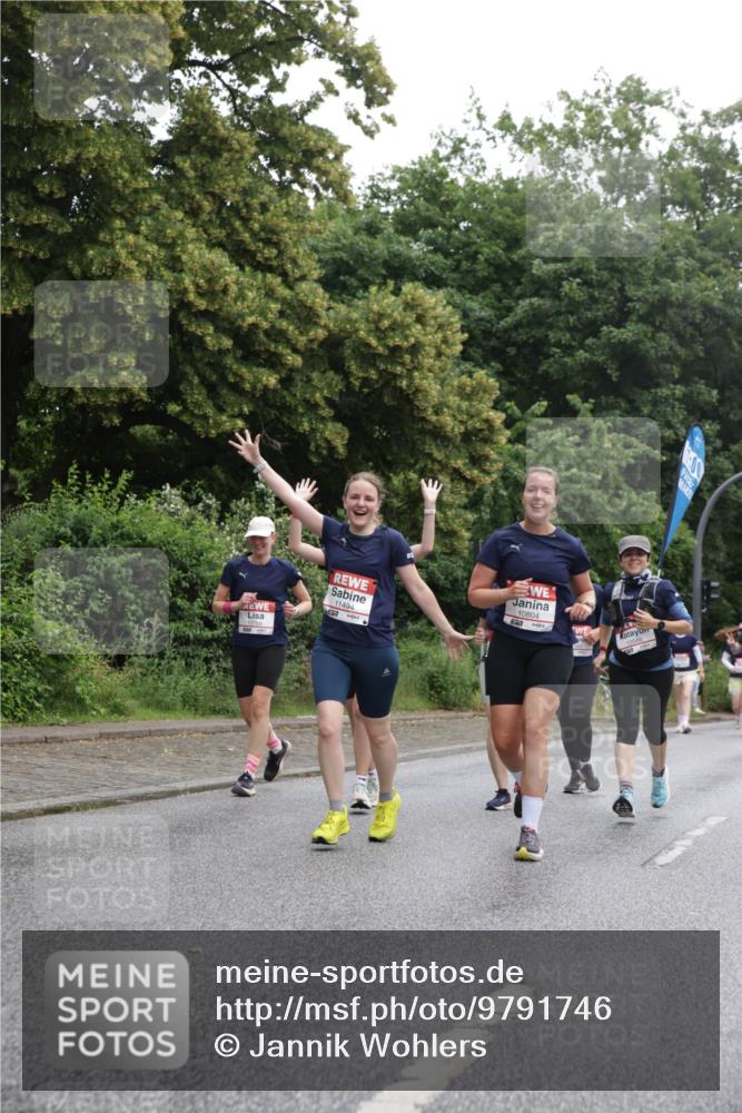 14.06.2026 - REWE Women's Run Jannik Wohlers http://msf.ph/oto/9791746 14.06.2026 10:06:16 Laufen 11494, 10804 meine-sportfotos.de