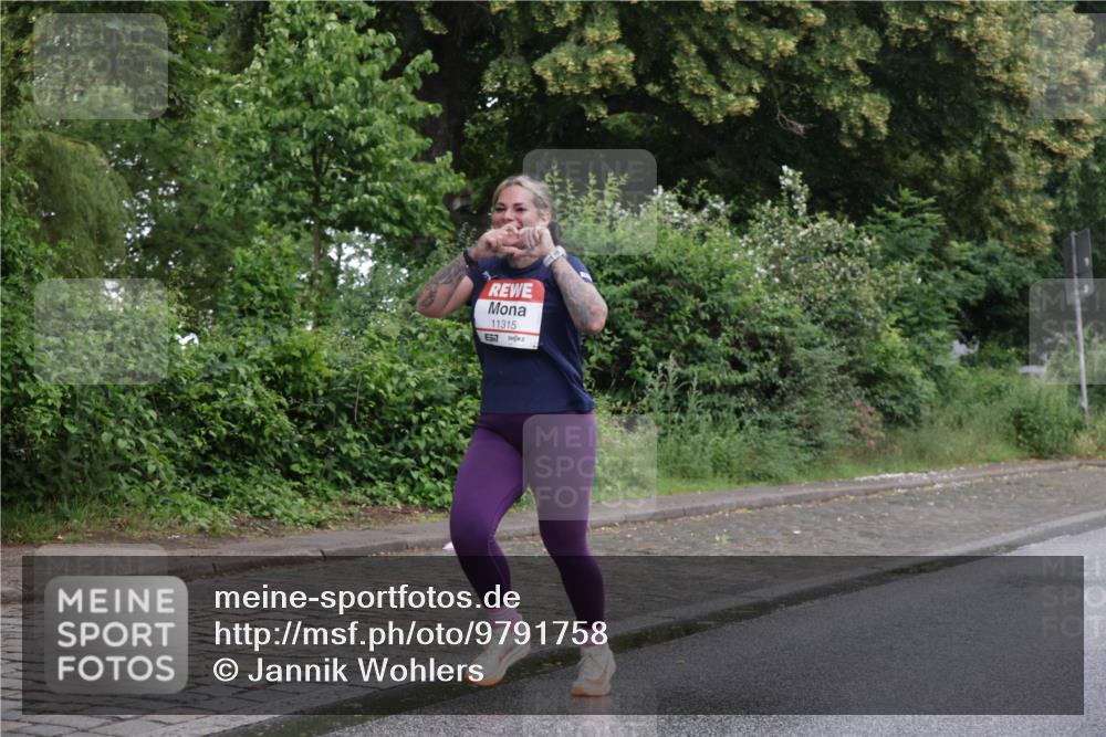 14.06.2026 - REWE Women's Run Jannik Wohlers http://msf.ph/oto/9791758 14.06.2026 09:49:56 Laufen 11315, 7 meine-sportfotos.de