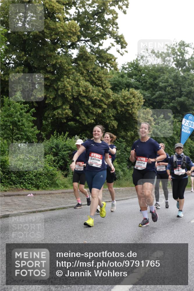 14.06.2026 - REWE Women's Run Jannik Wohlers http://msf.ph/oto/9791765 14.06.2026 10:06:16 Laufen 7, 00, 11494, 7, 10804 meine-sportfotos.de