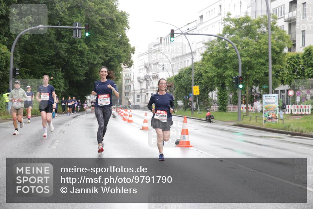 14.06.2026 - REWE Women's Run Jannik Wohlers http://msf.ph/oto/9791790 14.06.2026 09:49:59 Laufen 10097 meine-sportfotos.de