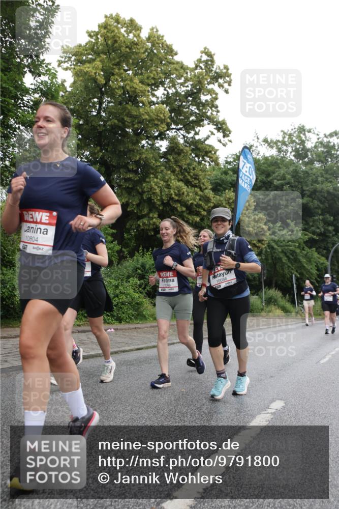 14.06.2026 - REWE Women's Run Jannik Wohlers http://msf.ph/oto/9791800 14.06.2026 10:06:18 Laufen 10804, 7, 0, 11348, 10086, 577 meine-sportfotos.de
