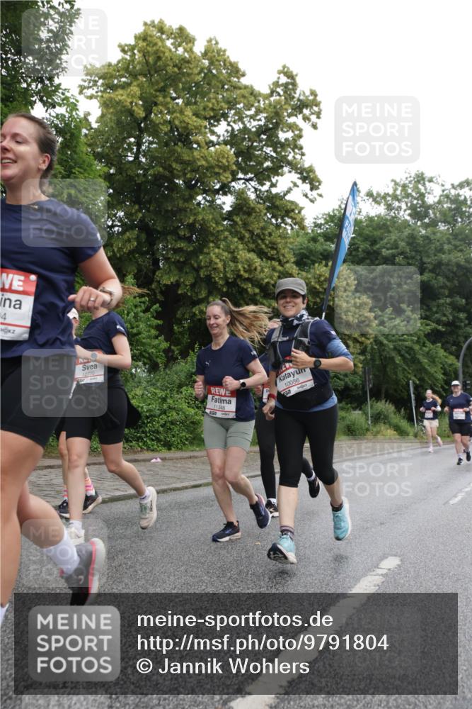 14.06.2026 - REWE Women's Run Jannik Wohlers http://msf.ph/oto/9791804 14.06.2026 10:06:18 Laufen 10770, 11348, 10086 meine-sportfotos.de