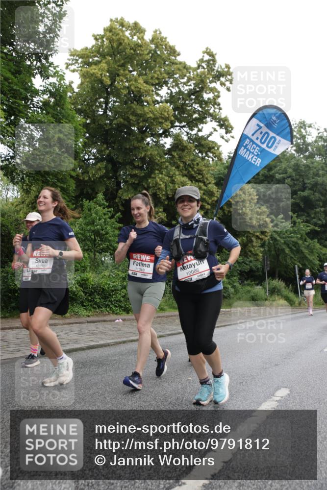 14.06.2026 - REWE Women's Run Jannik Wohlers http://msf.ph/oto/9791812 14.06.2026 10:06:18 Laufen 7, 00, 10770, 577, 11348, 10086 meine-sportfotos.de