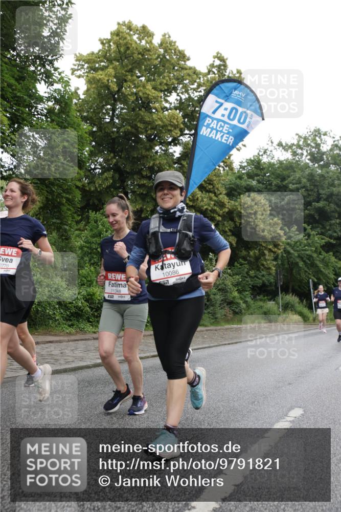 14.06.2026 - REWE Women's Run Jannik Wohlers http://msf.ph/oto/9791821 14.06.2026 10:06:18 Laufen 0770, 11348, 10086, 57, 7, 00 meine-sportfotos.de